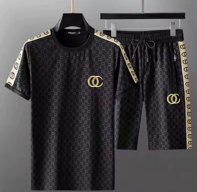Summer light Luxury ice silk set men’s fashion casual sport thin.